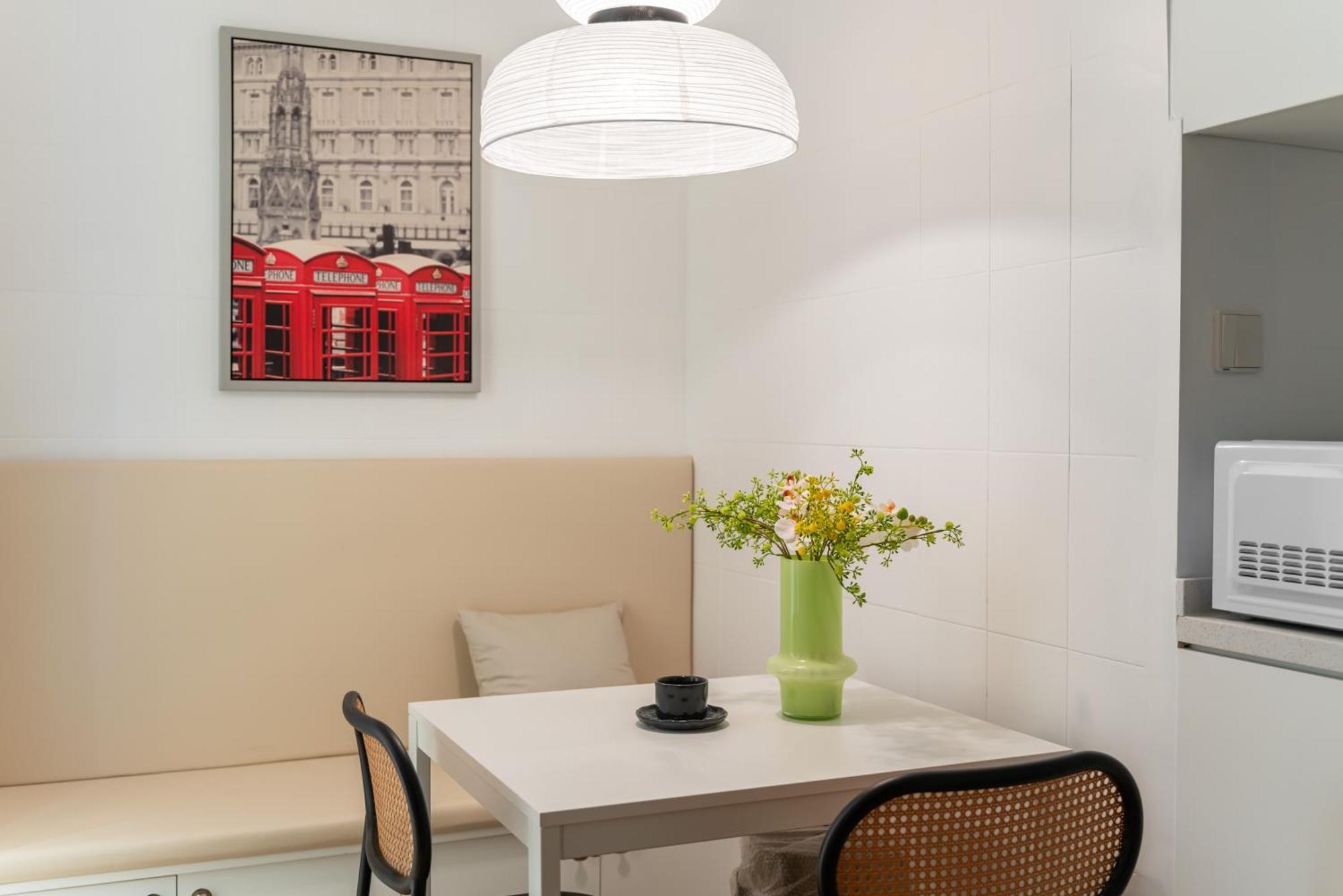 Shanghai Yi Du B&B - 150M Walk From Exit 5 Of Jiashan Road Metro Station Exterior photo