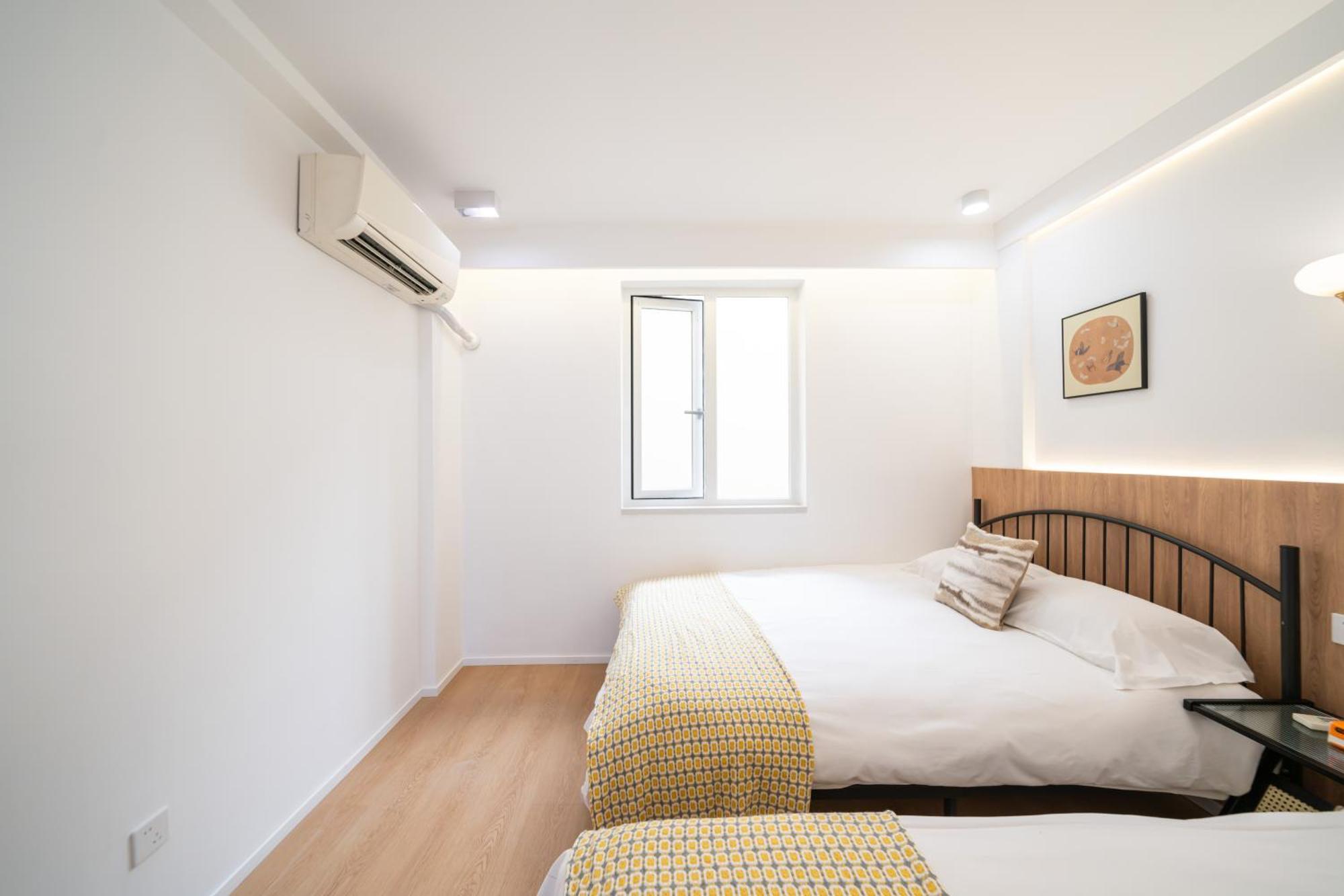 Shanghai Yi Du B&B - 150M Walk From Exit 5 Of Jiashan Road Metro Station Exterior photo